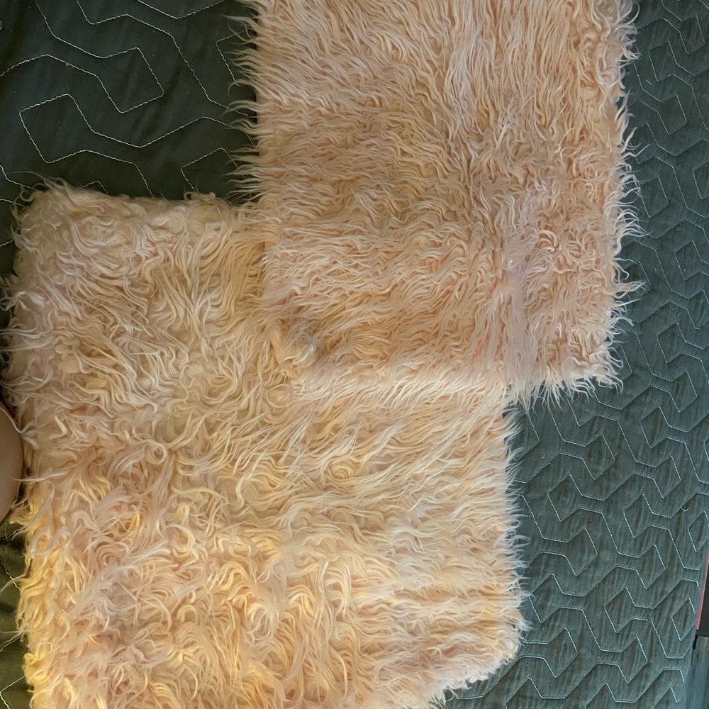 Luxurious light pink  Faux Fur Throw Pillow Covers